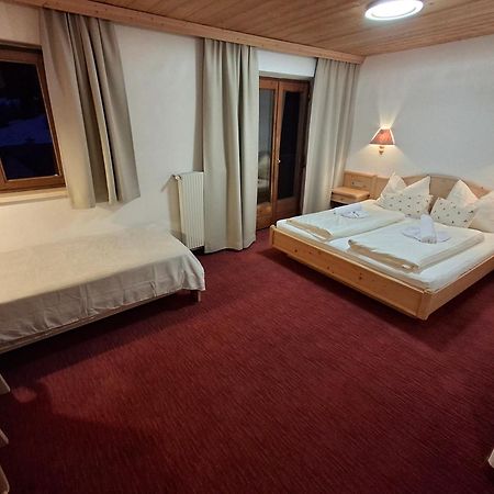 Pension Razil Ladis Exterior foto